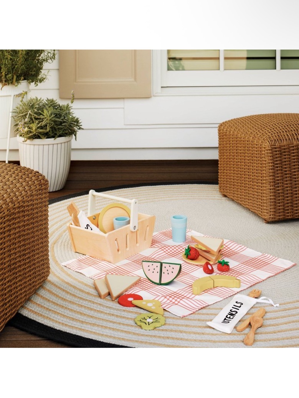 Hearth & Hand™ with Magnolia Toy Picnic Basket Playset •32pc•